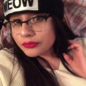 Meet your Posher, Maira